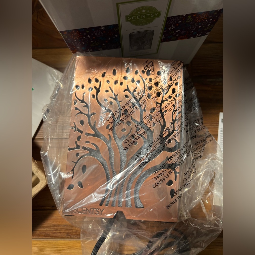 Scentsy Deep Roots Warmer